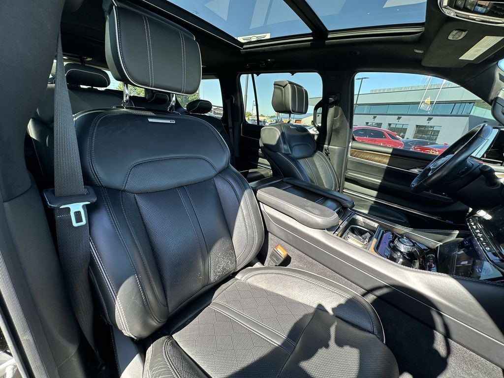 2023 Jeep Grand Wagoneer Series II