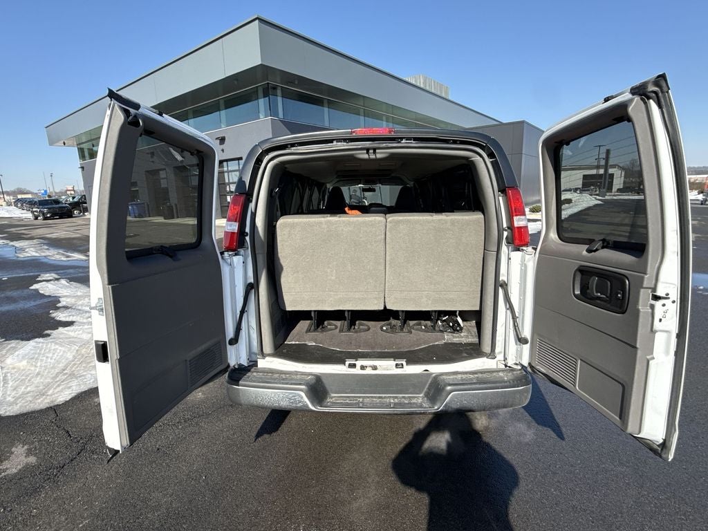 2023 Chevrolet Express 3500 LS Passenger