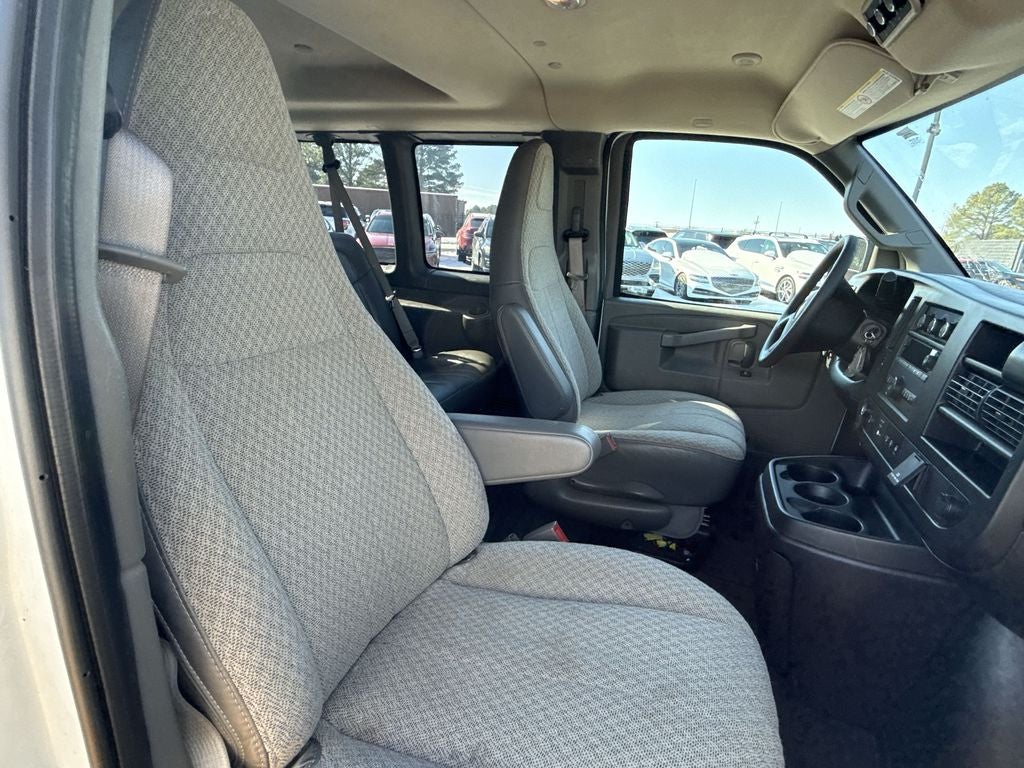 2023 Chevrolet Express 3500 LS Passenger