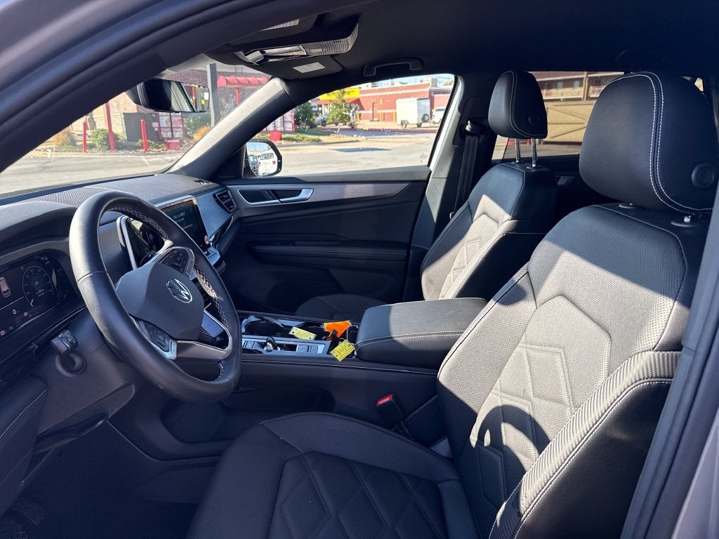 2026 Volkswagen Atlas Cross Sport SE w/Technology