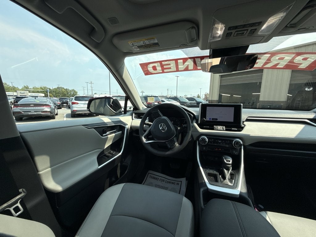 2025 Toyota RAV4 XLE Premium