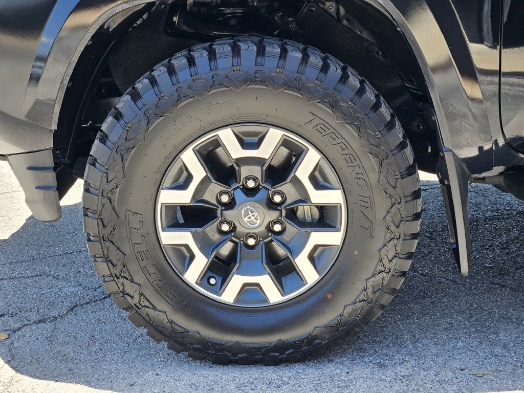 2022 Toyota Tacoma TRD Sport V6