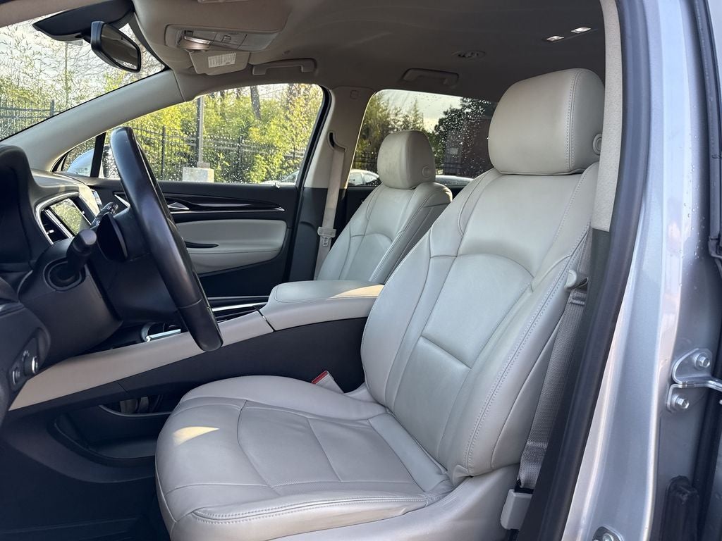 2021 Buick Enclave Essence