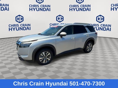 2025 Nissan Pathfinder SL