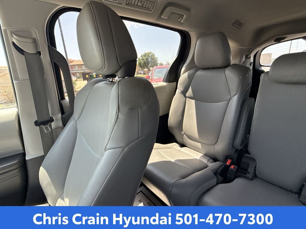 2024 Toyota Sienna XLE 8 Passenger
