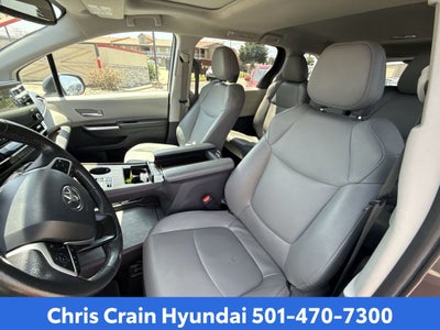 2024 Toyota Sienna XLE 8 Passenger