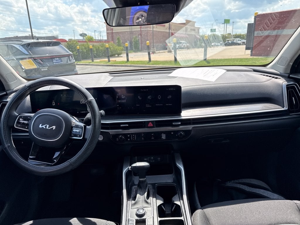 2024 Kia Sorento LX