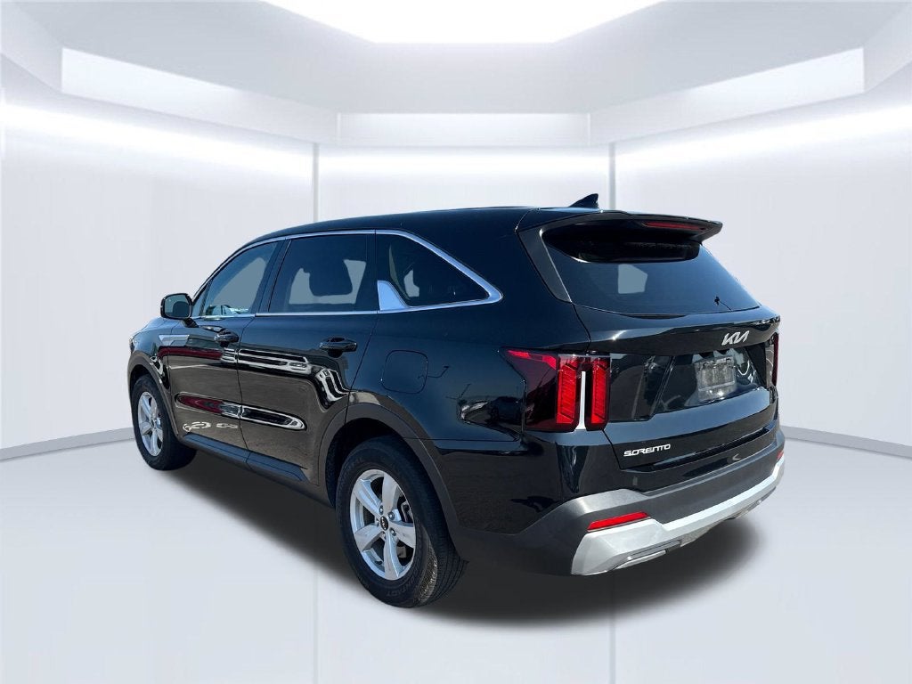2025 Kia Sorento LX