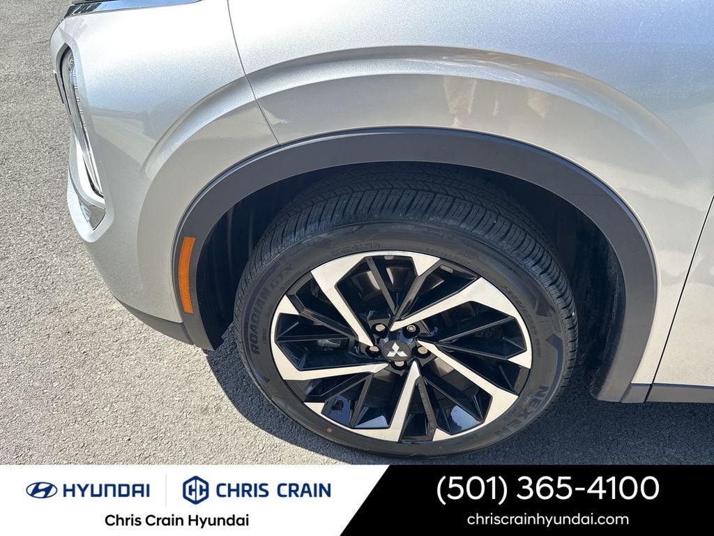 2024 Mitsubishi Outlander SE