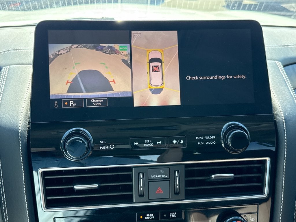 2023 INFINITI QX80 Premium Select