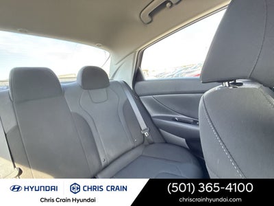 2024 Hyundai Elantra SE