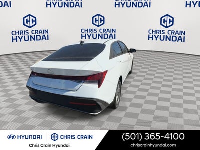 2025 Hyundai Elantra SE