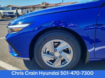2024 Hyundai Elantra SE