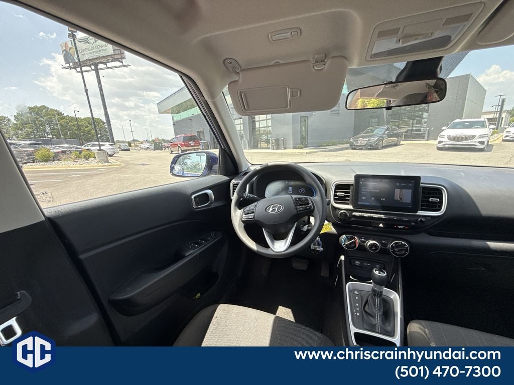 2025 Hyundai Venue SE