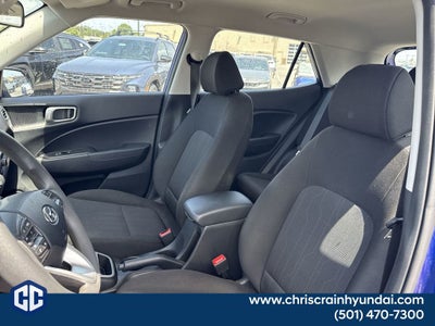 2025 Hyundai Venue SE