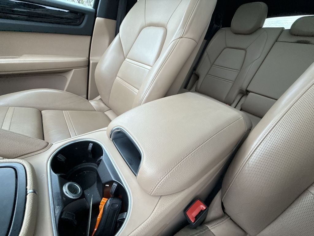 2020 Porsche Cayenne Base