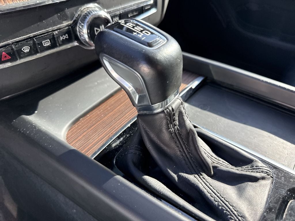 2021 Volvo XC60 T5 Momentum