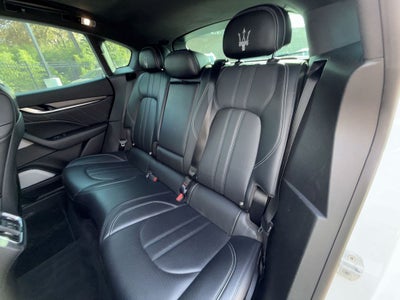 2022 Maserati Levante Modena