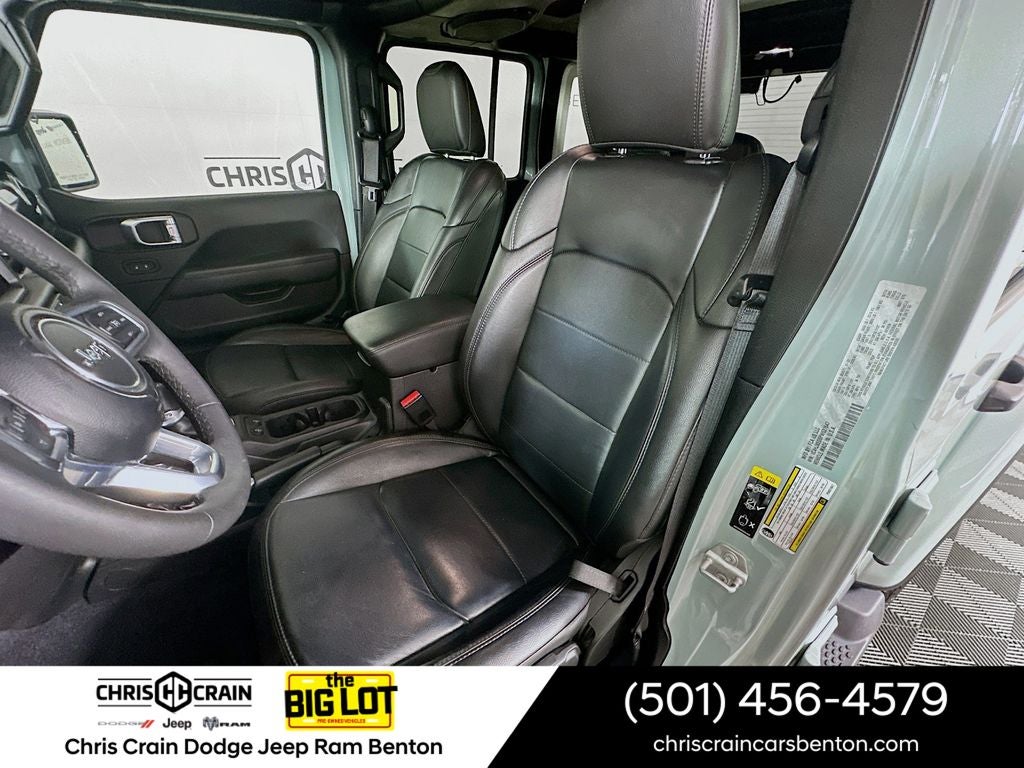 2023 Jeep Wrangler 4-Door Sahara Altitude 4x4