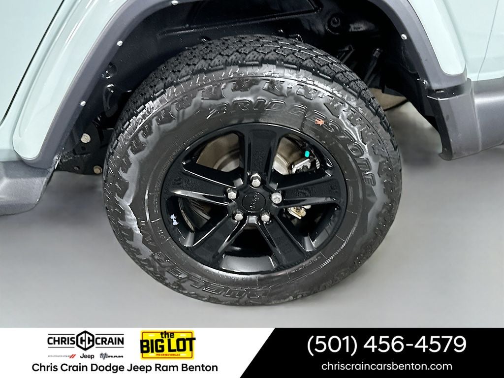 2023 Jeep Wrangler 4-Door Sahara Altitude 4x4