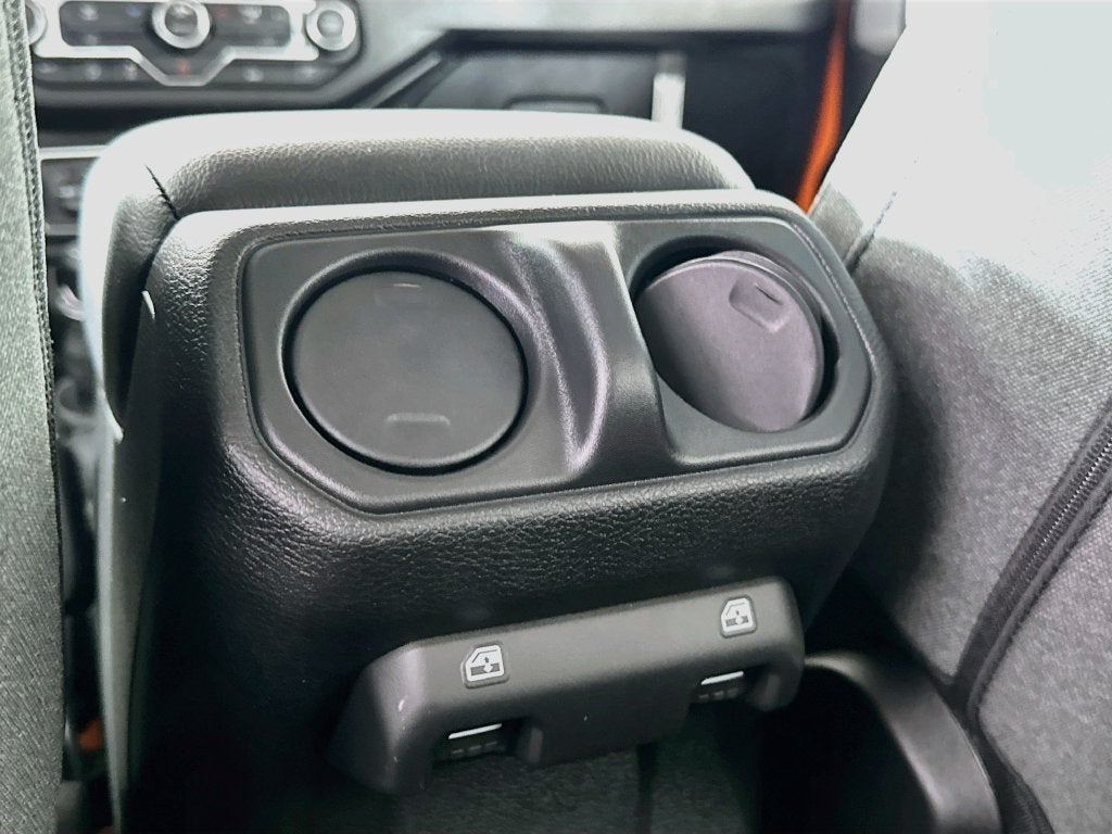 2027 Jeep Wrangler WRANGLER 4-DOOR SPORT