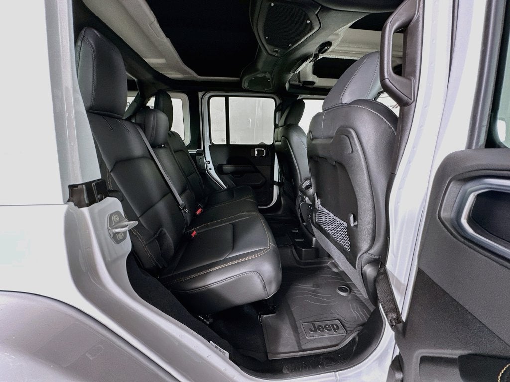 2027 Jeep Wrangler WRANGLER 4-DOOR SAHARA