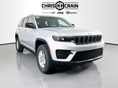 2025 Jeep Grand Cherokee GRAND CHEROKEE LAREDO 4X2