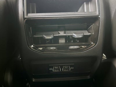 2025 Jeep Grand Cherokee GRAND CHEROKEE LAREDO 4X2