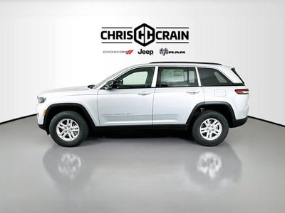 2025 Jeep Grand Cherokee GRAND CHEROKEE LAREDO 4X2