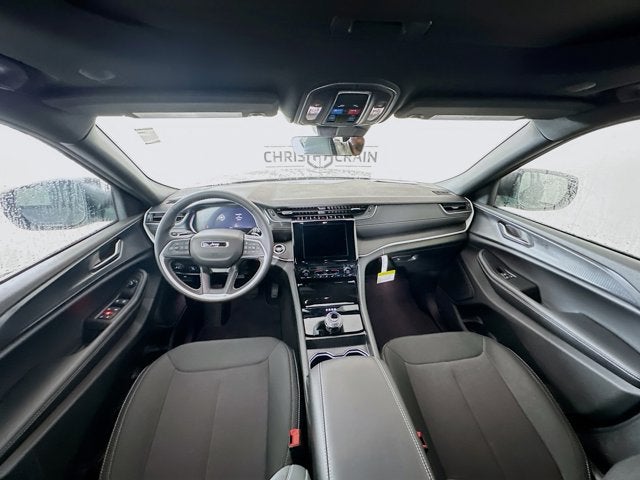 2025 Jeep Grand Cherokee GRAND CHEROKEE LAREDO X 4X2