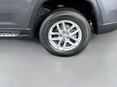 2025 Jeep Grand Cherokee GRAND CHEROKEE LAREDO X 4X2