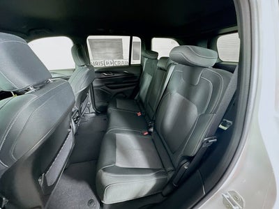 2025 Jeep Grand Cherokee GRAND CHEROKEE LAREDO 4X2