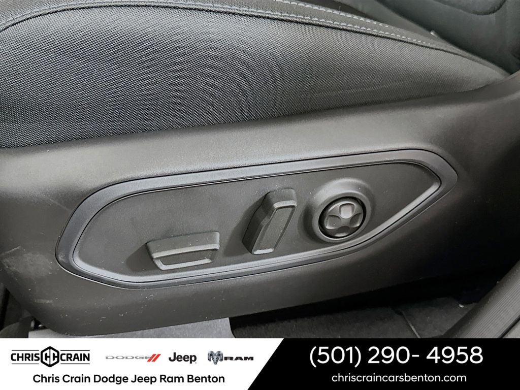 2025 Jeep Grand Cherokee GRAND CHEROKEE LAREDO X 4X2