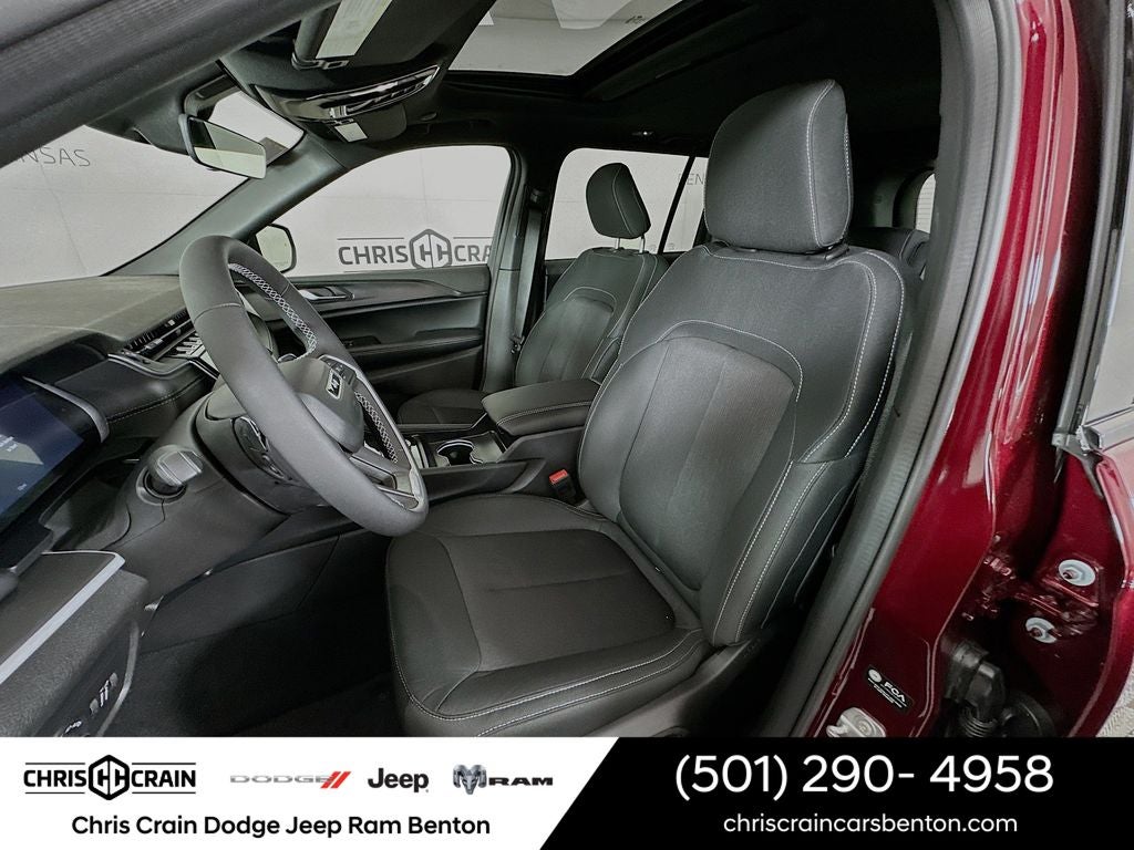 2025 Jeep Grand Cherokee GRAND CHEROKEE LAREDO X 4X2