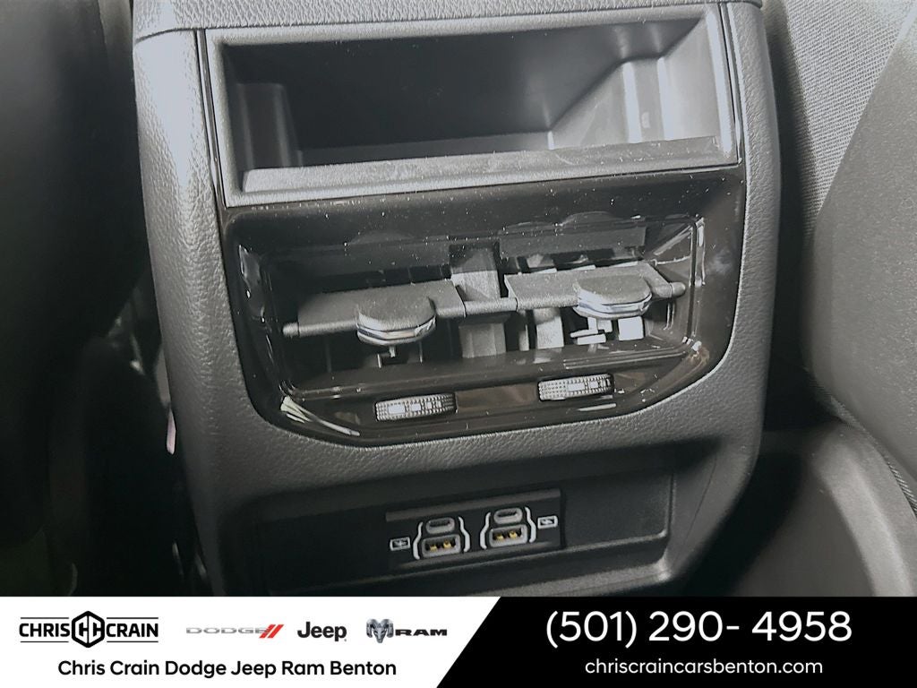 2025 Jeep Grand Cherokee GRAND CHEROKEE LAREDO X 4X2