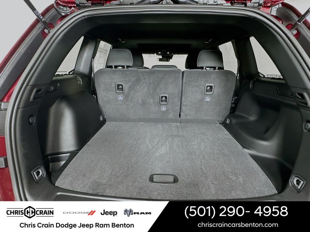 2025 Jeep Grand Cherokee GRAND CHEROKEE LAREDO X 4X2