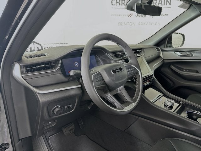 2025 Jeep Grand Cherokee GRAND CHEROKEE LAREDO X 4X2