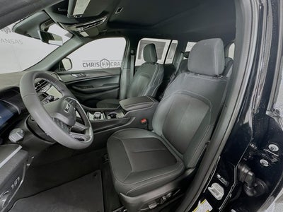 2025 Jeep Grand Cherokee GRAND CHEROKEE LAREDO X 4X2