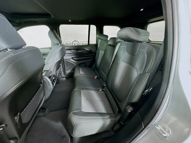 2025 Jeep Grand Cherokee GRAND CHEROKEE LAREDO X 4X2