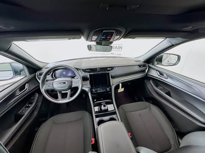 2025 Jeep Grand Cherokee GRAND CHEROKEE LAREDO X 4X2