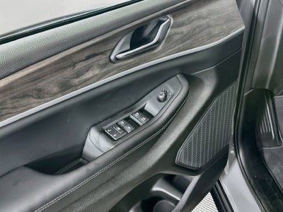 2027 Jeep Grand Cherokee Laredo Altitude