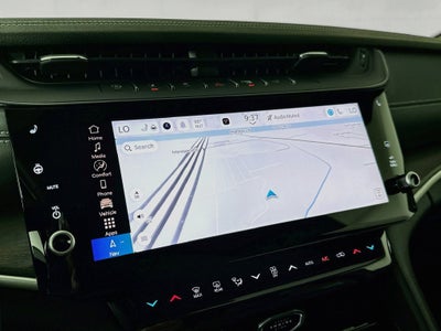 2027 Jeep Grand Cherokee Laredo Altitude