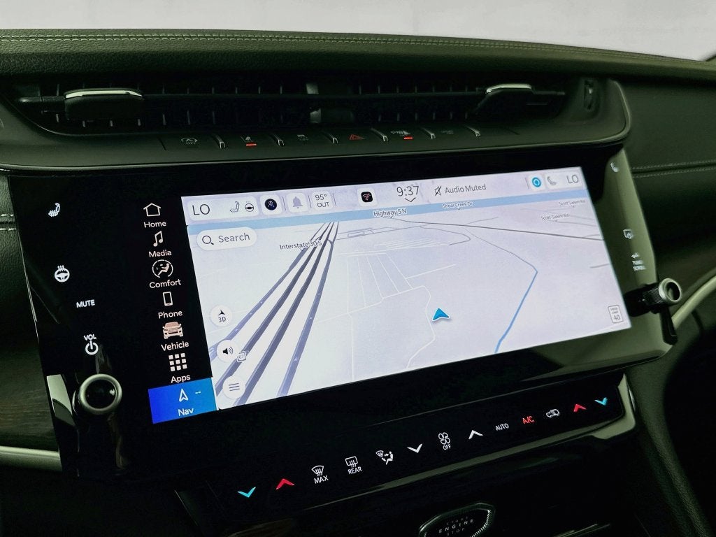 2027 Jeep Grand Cherokee Laredo Altitude