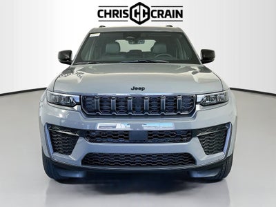 2027 Jeep Grand Cherokee Laredo Altitude