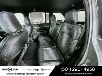 2027 Jeep Grand Cherokee Laredo Altitude