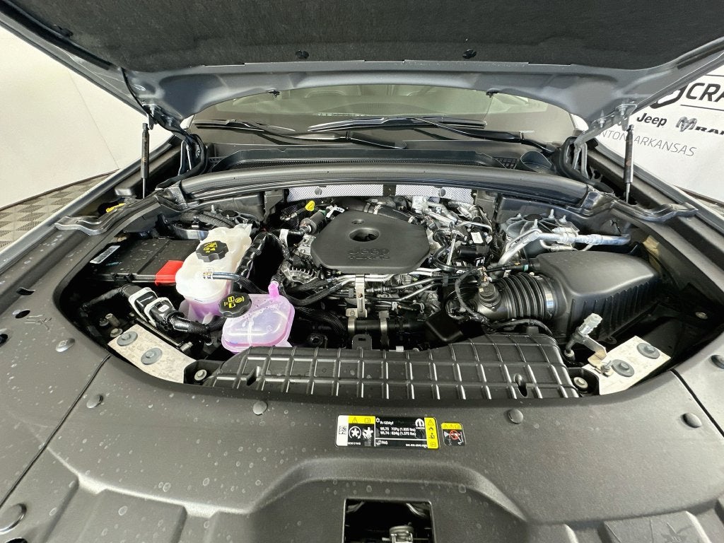 2027 Jeep Grand Cherokee Laredo Altitude