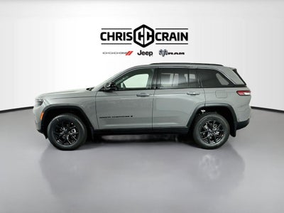 2027 Jeep Grand Cherokee Laredo Altitude