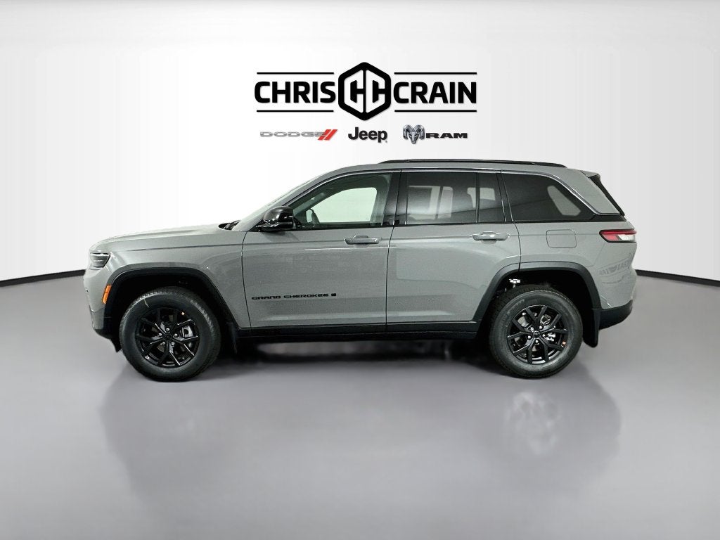 2027 Jeep Grand Cherokee Laredo Altitude