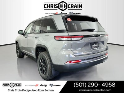 2027 Jeep Grand Cherokee Laredo Altitude