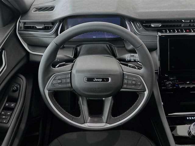 2025 Jeep Grand Cherokee GRAND CHEROKEE LAREDO 4X4